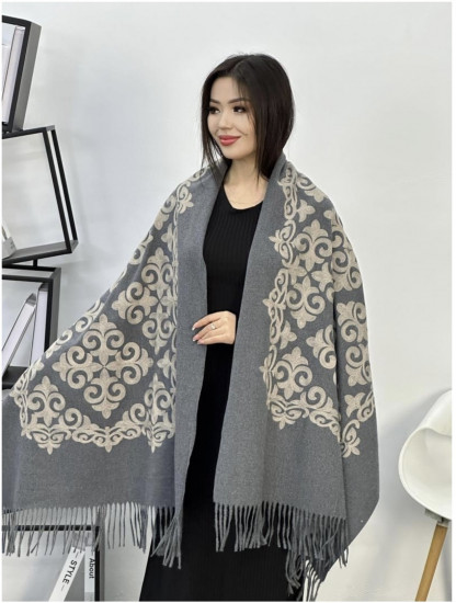 Палантин женский в национальном стиле