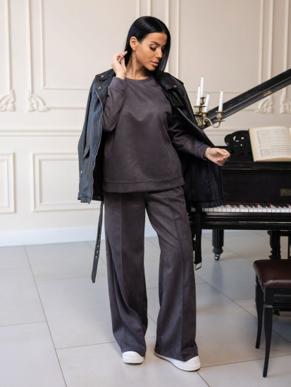 Костюм женский