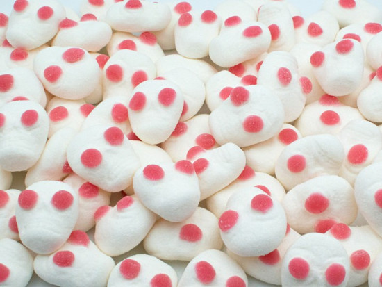 Маршмелоу «Черепа с красными глазами»