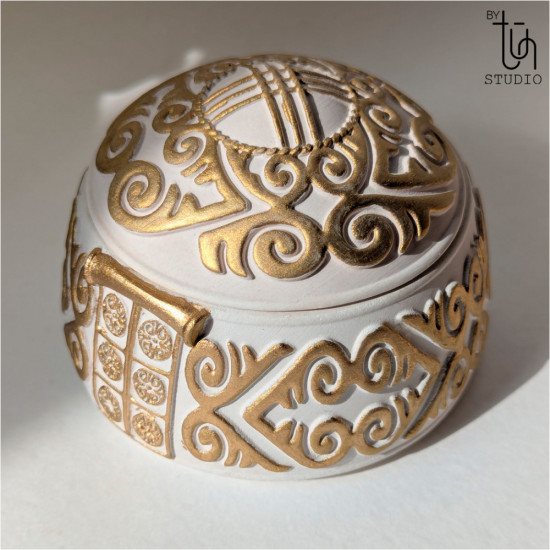 Ароматическая свеча «Алтын Юрта: Классическое Золото»