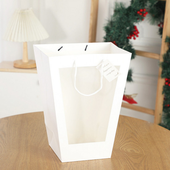 Подарочный пакет с прозрачным окном и карточкой