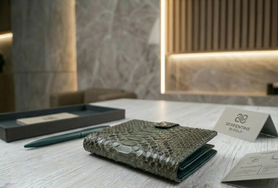 Портмоне из натуральной кожи питона