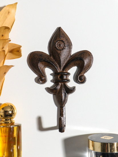 Крючок декоративный «Геральдическая лилия»