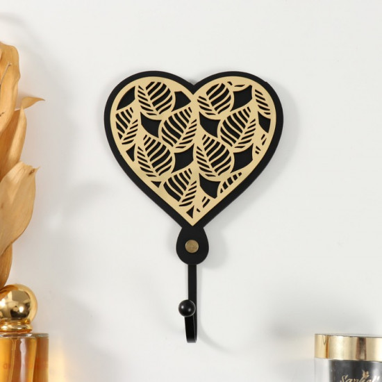 Настенный крючок декоративный «Сердце с листьями»