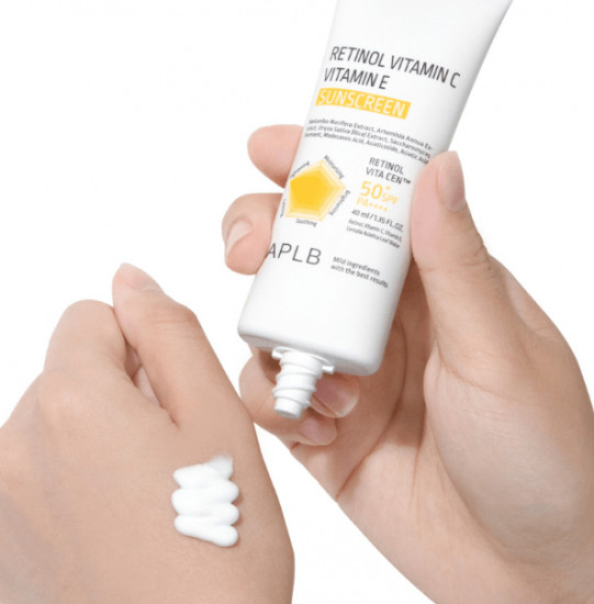 Солнцезащитный омолаживающий крем для лица с ретинолом и витаминами «Retinol Vitamin C Vitamin E Sunscreen»