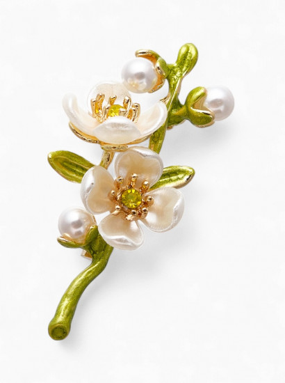 Брошь «Веточка с цветком жасмина»