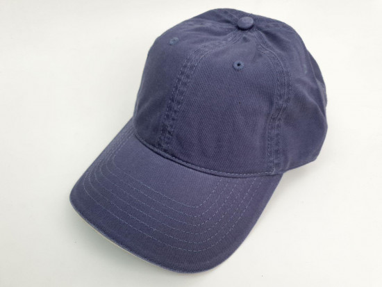 Бейсболка однотонная козырёк линия