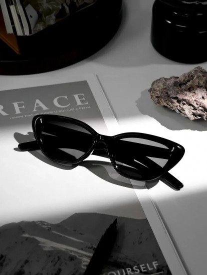 Очки солнцезащитные