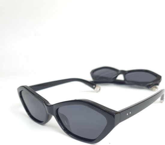 Очки солнцезащитные