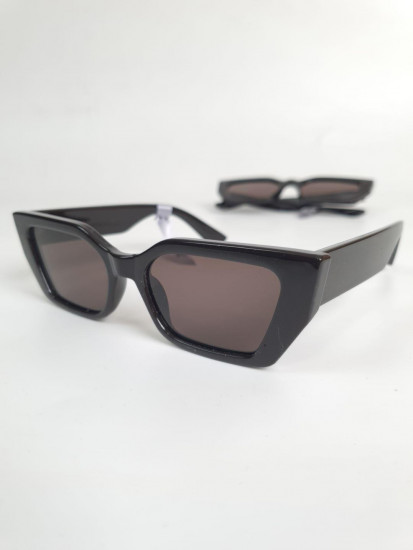 Очки солнцезащитные