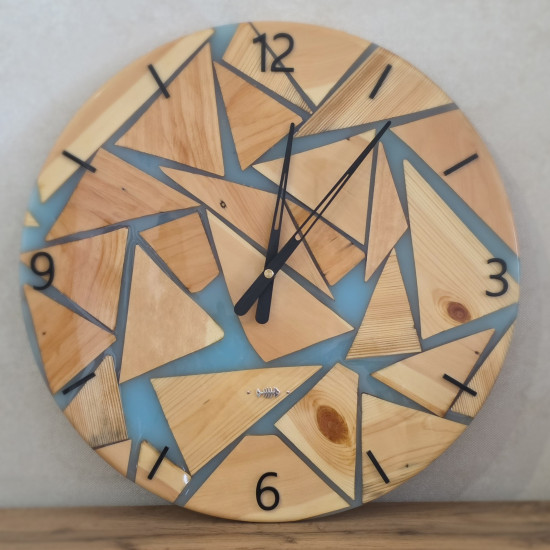 Часы ручной работы