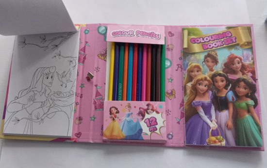 Набор для творчества и раскрашивания Colouring Book Set «Книга-раскраска Принцессы Диснея»