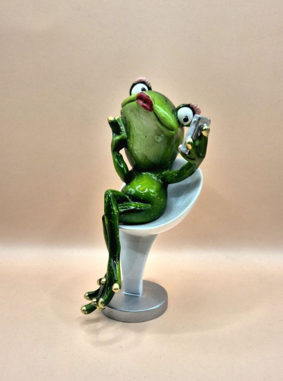 Декоративная фигурка «Лягушка на подставке»