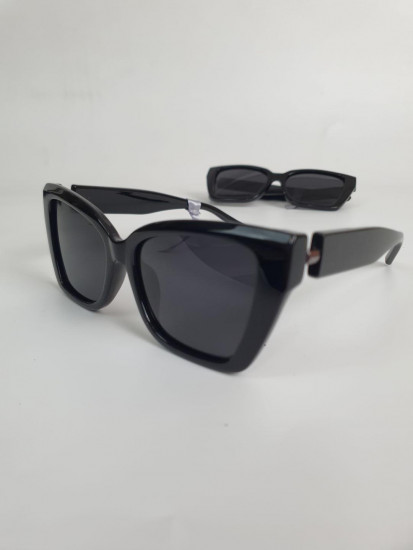 Очки солнцезащитные женские