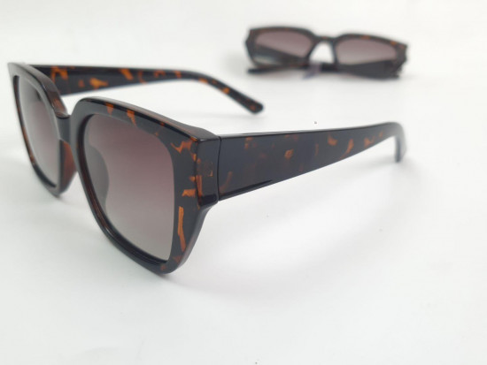 Очки солнцезащитные женские