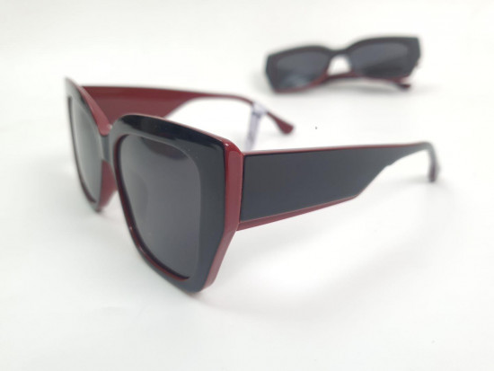 Очки солнцезащитные женские