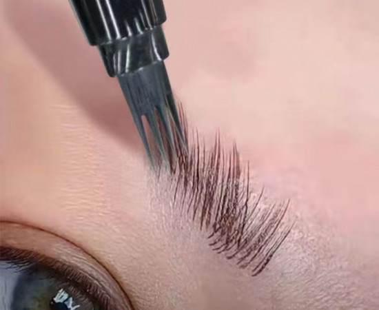 Карандаш-лайнер для бровей