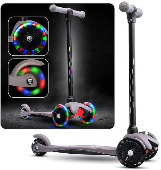 Самокат трёхколёсный