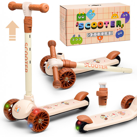 Самокат трёхколёсный