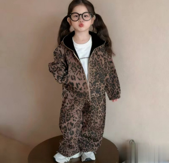 Костюм для девочки 