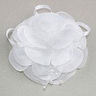 Бант для девочек с бусинами и круглыми лепестками