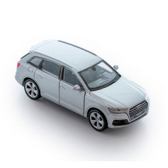 Коллекционная модель Audi Q7, 1:34-39