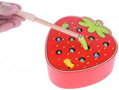 Игра магнитная «Поймай червяка в клубнике» - Фото 2