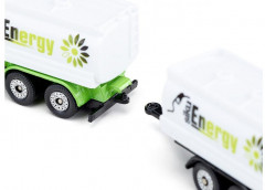 Грузовик с автоцистерной и прицепом - Фото 1