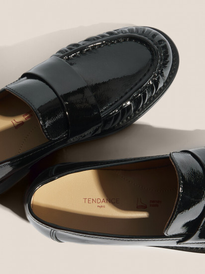 Лоферы женские