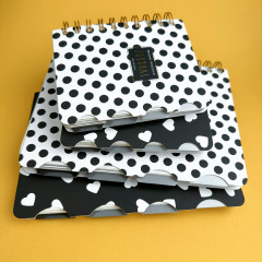 Книжка записная «Art Journal. Black and white. Сердечки» - Фото 15