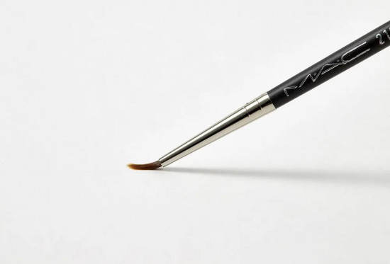 Кисть косметическая «Preise Eyeliner 210»