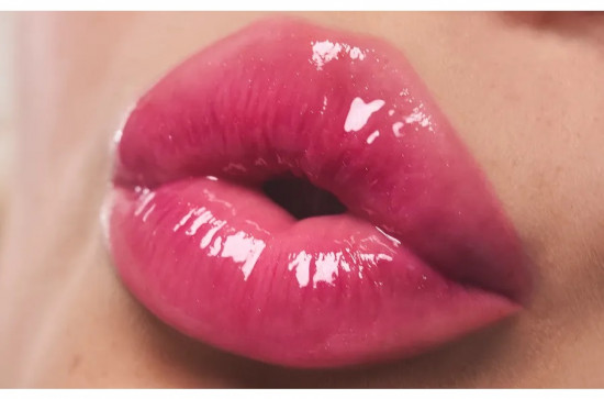 Блеск-плампер для губ «+pH Reactive», тон 001 Pure Kiss