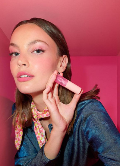 Масло для губ питательное «Nourishing Lip Oil», тон 001 Frosted Fuchsia