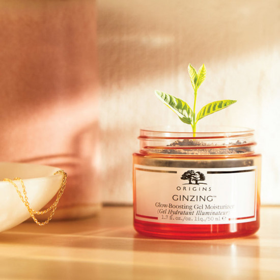 Крем-гель с сияющими частицами «GinZing Glow-Boosting Gel Moisturizer»