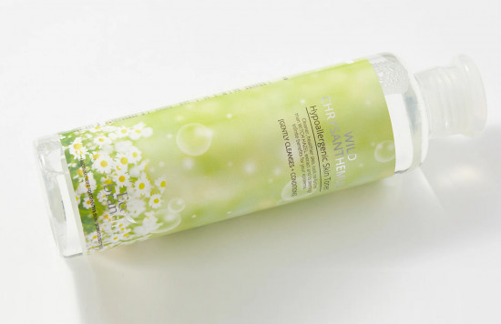 Тонер для лица с экстрактом хризантемы «Wild Chrysanthemum Hypoallergenic Skin Toner»