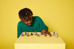 Конструктор-сюрприз Minifigures 71050 Человек-паук. Через вселенные. Spider-Man: Across the Spider-Verse - Фото 9