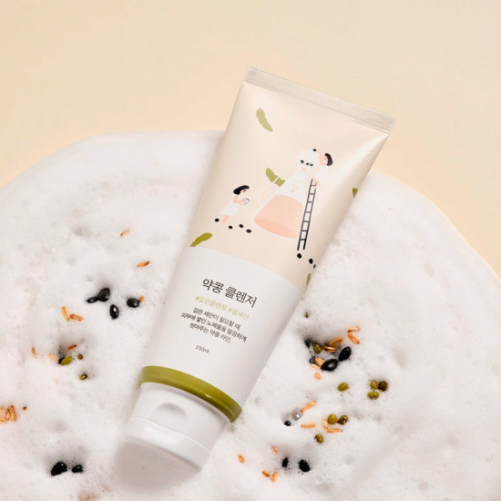 Питательная пенка-скраб для умывания с соей «Soybean Cleanser»