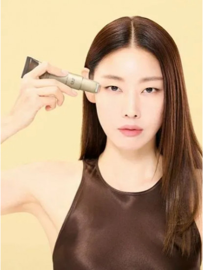 Крем для век омолаживающий с роликовым массажером «Guasha Eye Cream»