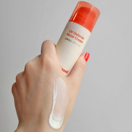 Солнцезащитный крем «UV Defense Moist Cream» SPF50+ PA++++