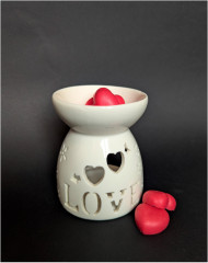 Аромалампа для эфирных масел «Love is...» - Фото 3