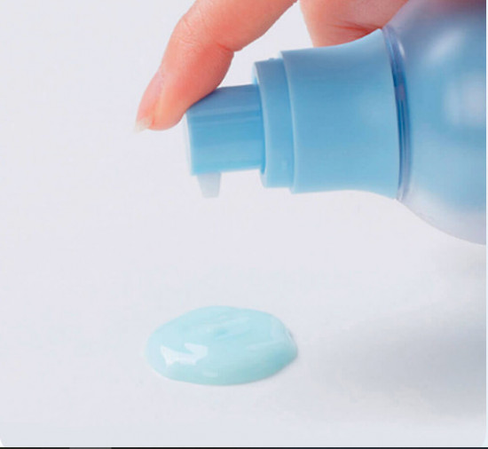 Кислородная аква-эссенция для интенсивного увлажнения «Aqua Mooltox Sparkling Essence»