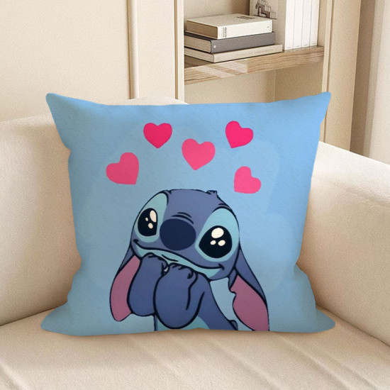 Подушка декоративная «Влюбленный Стич»