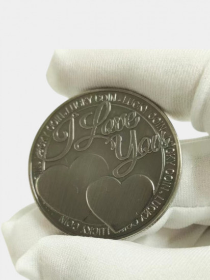 Сувенирная монета «I love you»