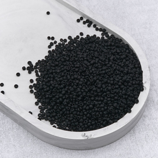 Бисер непрозрачный матовый, цвет M49 черный