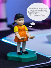 Фигурка-подставка для девайсов «Young-Hee» - Фото 11