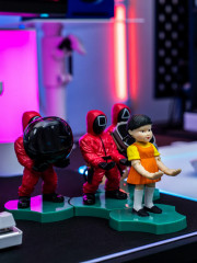 Фигурка-подставка для девайсов «Masked Manager» - Фото 14