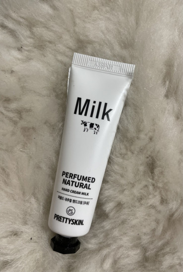 Крем для рук «Perfumed Natural Hand Cream Milk»