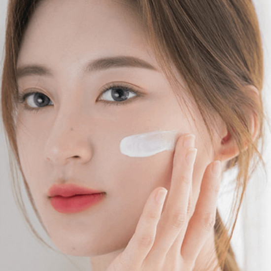 Крем-база осветляющая «Back Me Tone Up Cream»