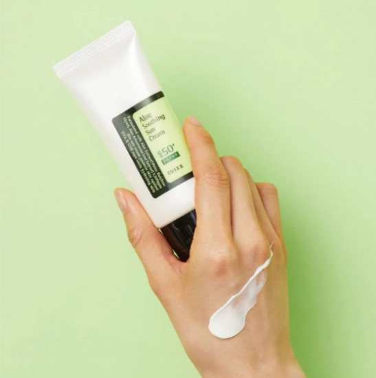 Крем для чувствительной кожи лица с соком алоэ вера солнцезащитный «Aloe Soothing Sun Cream» SPF50+ PA+++