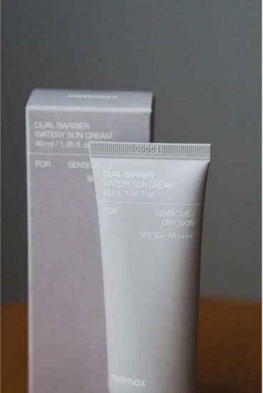 Крем для лица и зоны декольте солнцезащитный SPF50+ «Dual Barrier Watery Sun Cream»